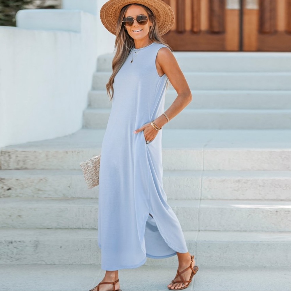 NEW! Cupshe sleeveless maxi dress 💙